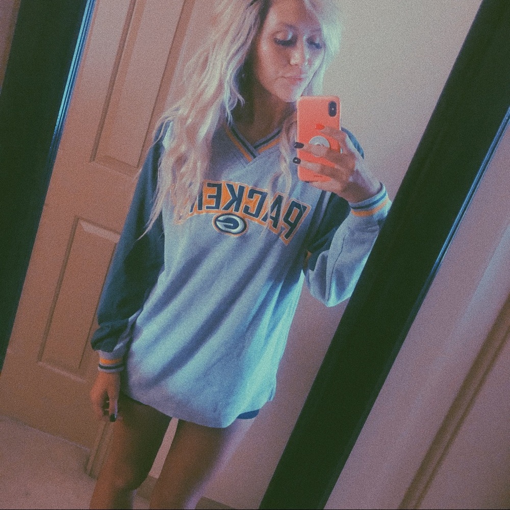 NFL Oversized Pull over 💚